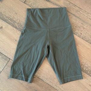 Lululemon alin pant biker shorts